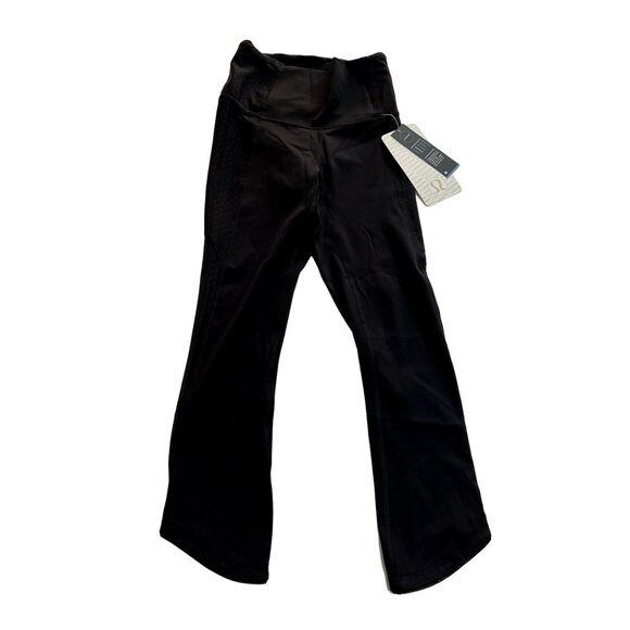 Lululemon Body Con Crop Pants in Black